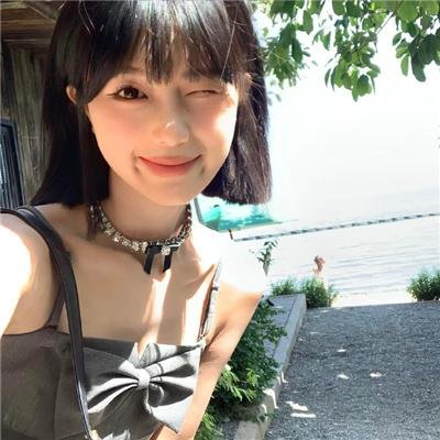 裸女怀春